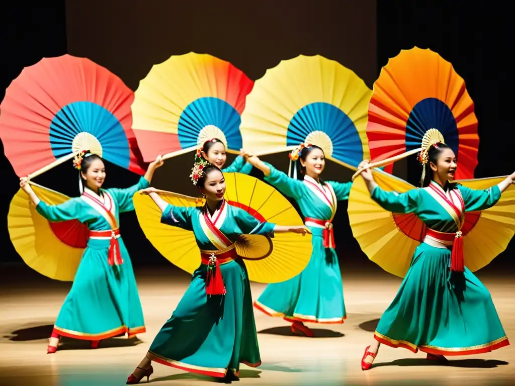 Bailarines taiwaneses ejecutan la Danza del Leque con gracia y coloridos trajes tradicionales, inmersos en la tradición taiwanesa