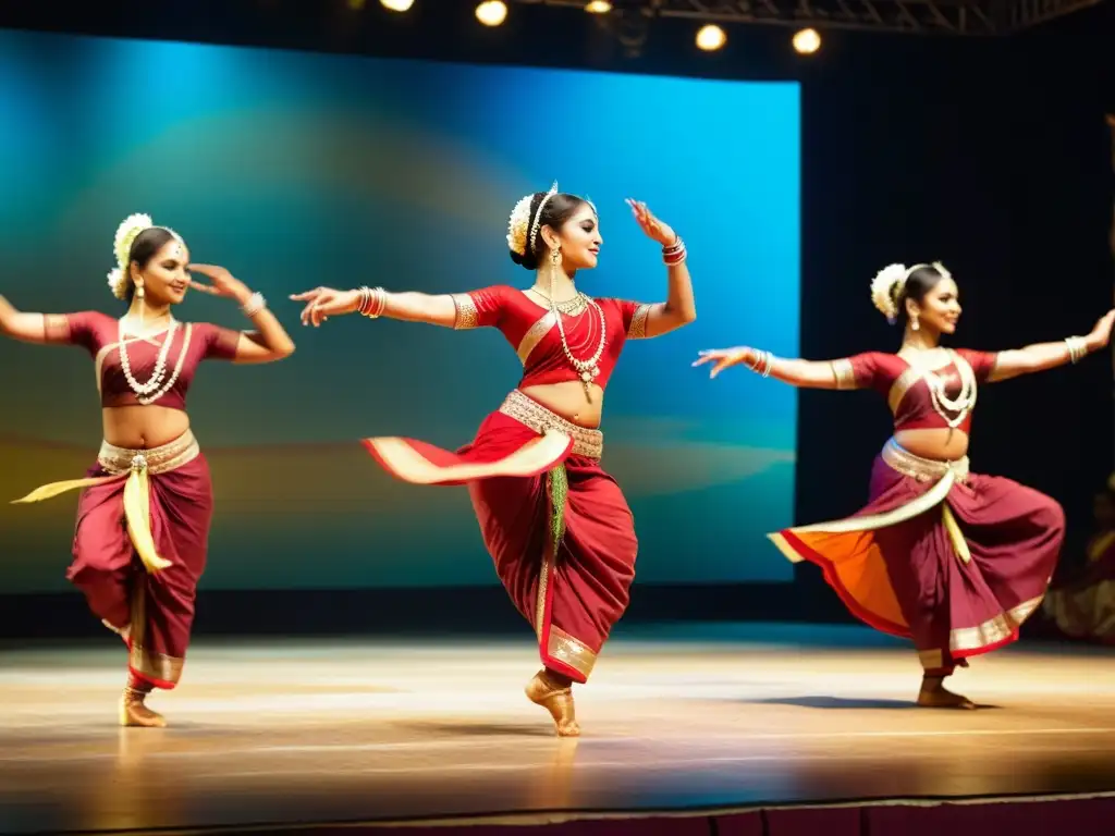 Un grupo de bailarines de Odissi danzando en el escenario, con trajes tradicionales vibrantes y movimientos gráciles