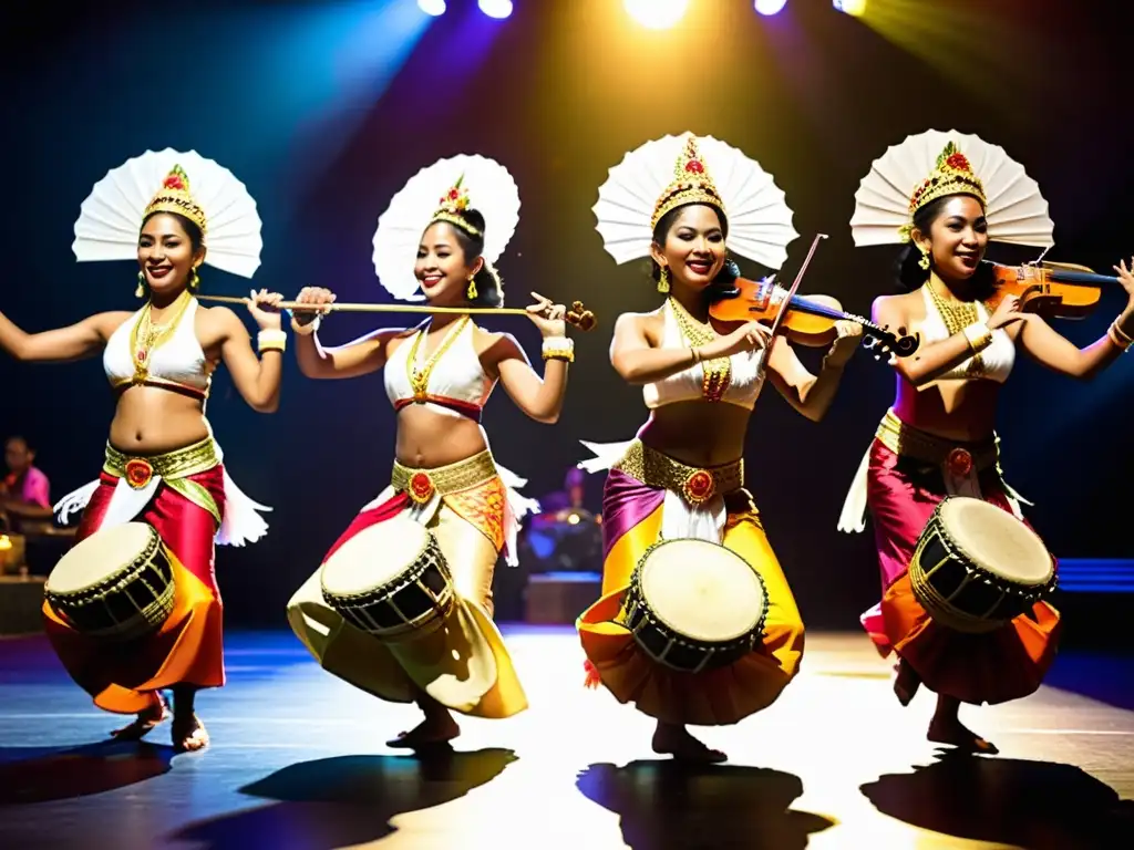 Grupo de músicos tradicionales balineses tocando en el Festival de Danza de Bali, con bailarines y luces vibrantes de fondo