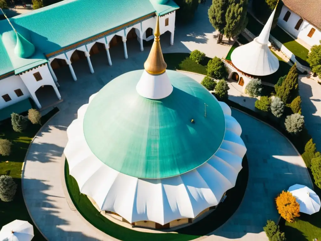 Vista aérea del Museo Mevlana en Konya, Turquía, durante el Festival Sufi danza